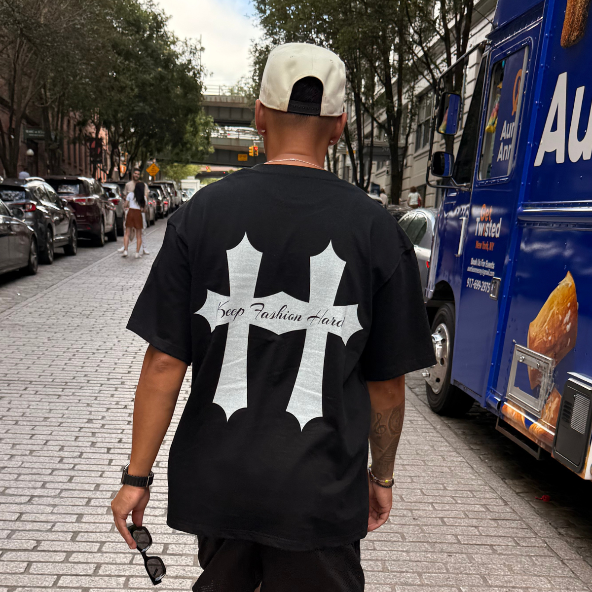Plash Tee "HYPEBEAST"