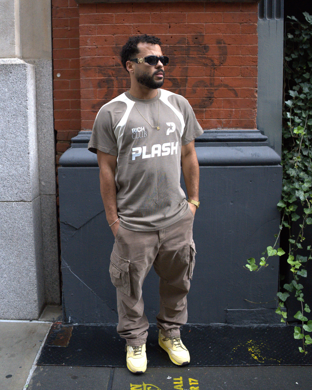 RICH CLUB TEE